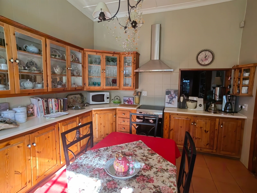 5 Bedroom Property for Sale in Parys Free State